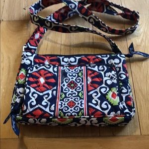Vera Bradley like new Sun Valley cross body